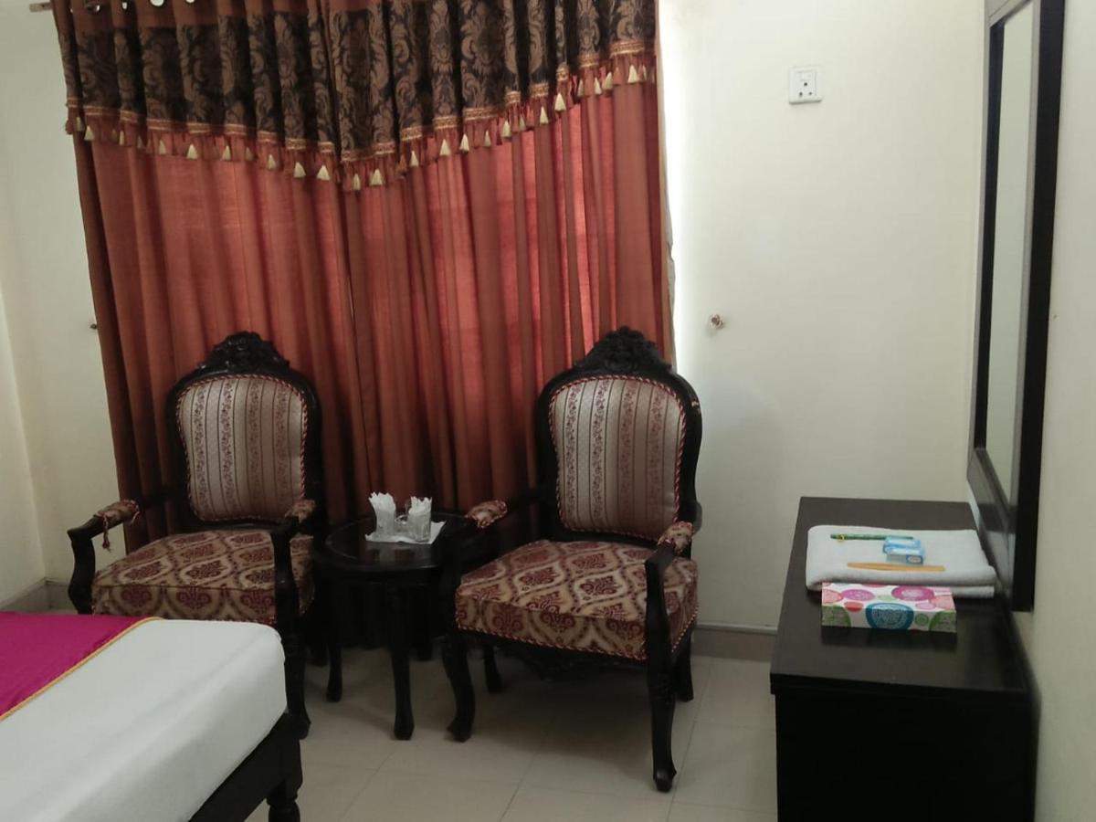Tourist Inn Hotel Лахор Екстер'єр фото
