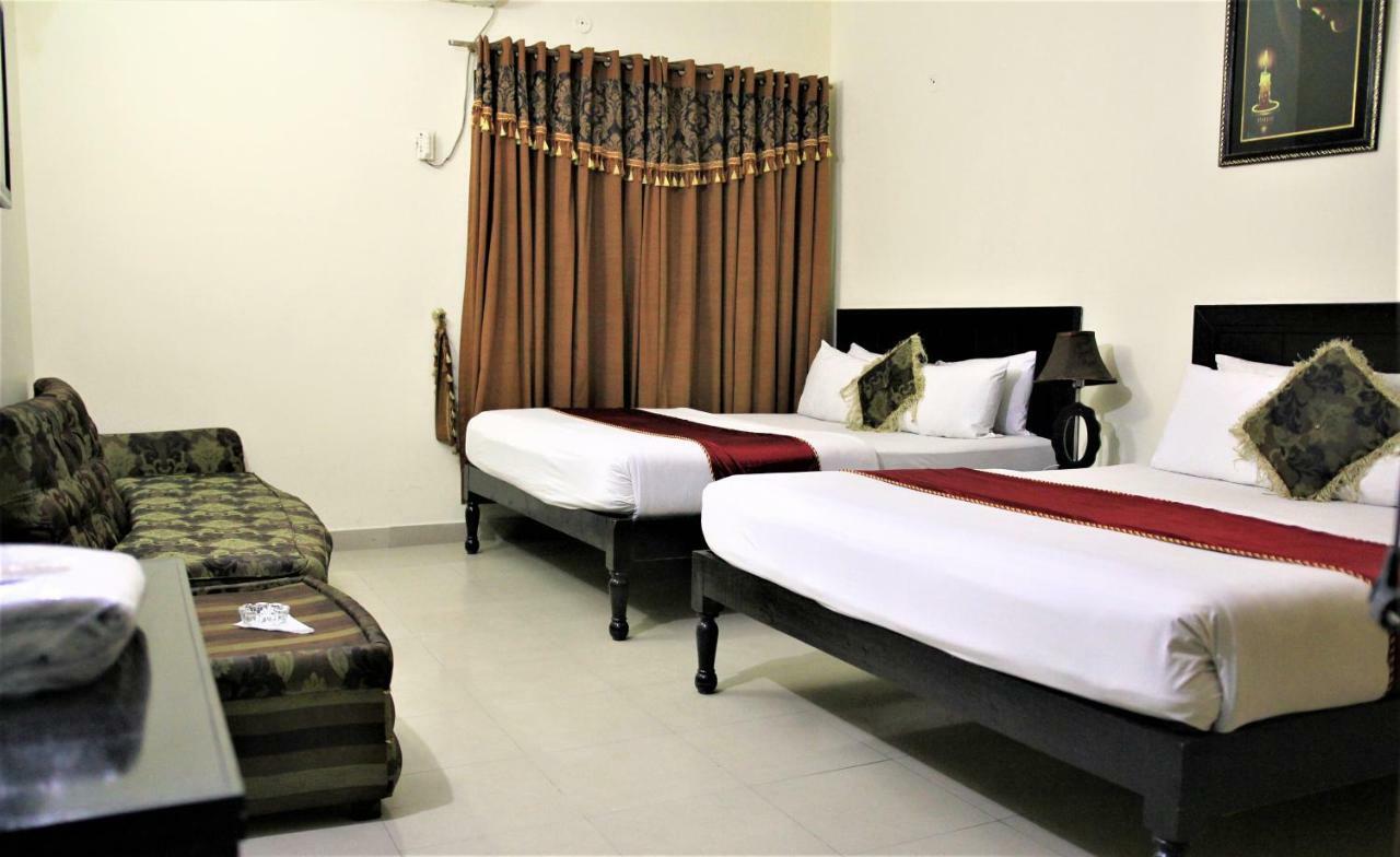 Tourist Inn Hotel Лахор Екстер'єр фото
