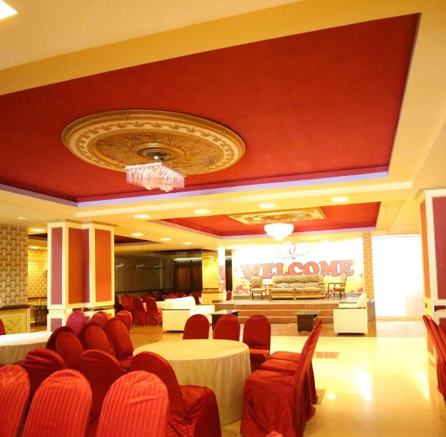 Tourist Inn Hotel Лахор Екстер'єр фото